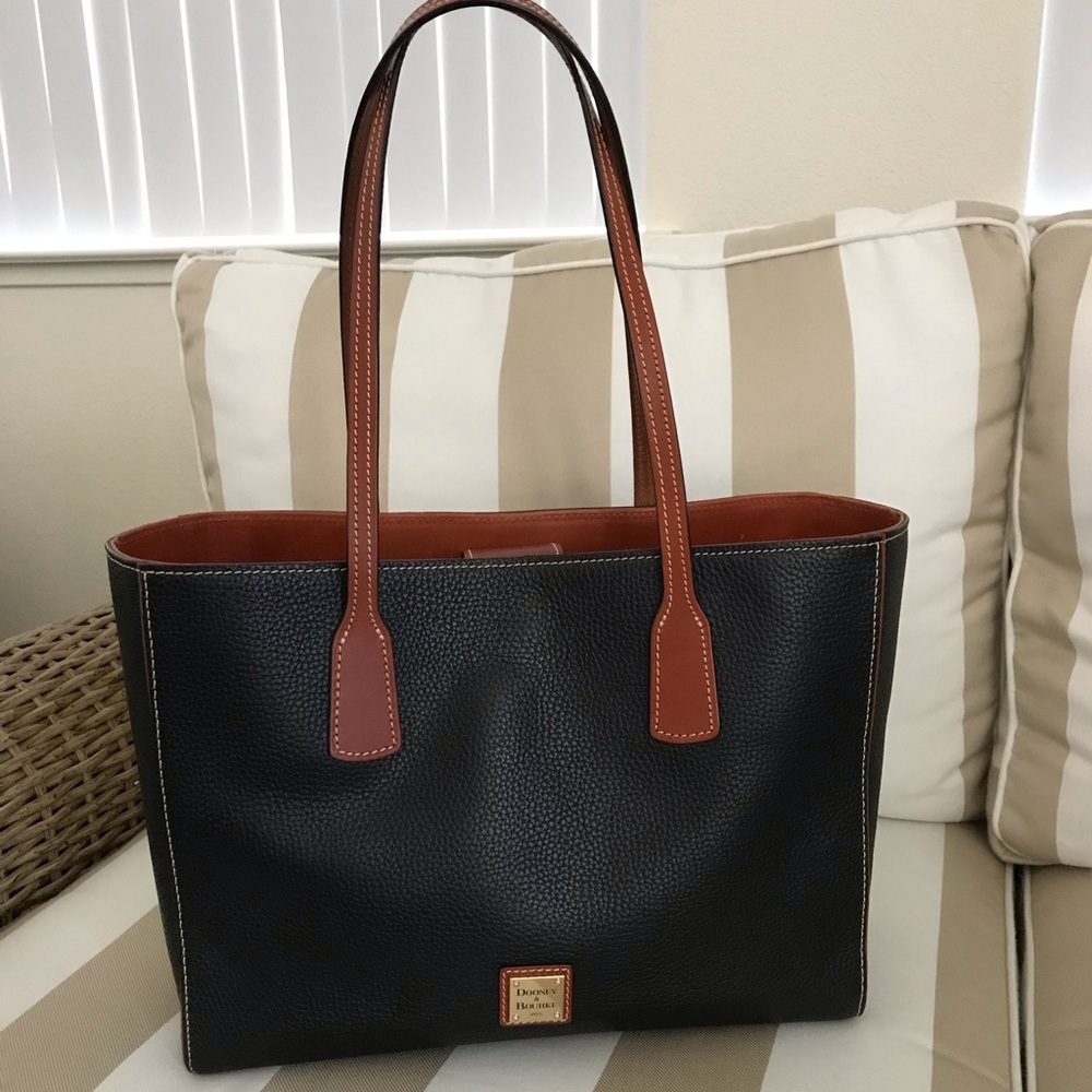 Offers Welcome! Dooney & Bourke Large Tote $45